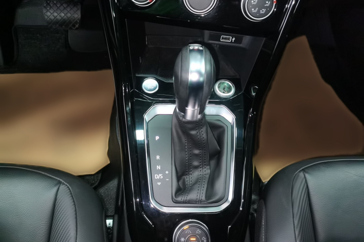 T-Roc 2019 #18 T-Roc 2019 car image #18