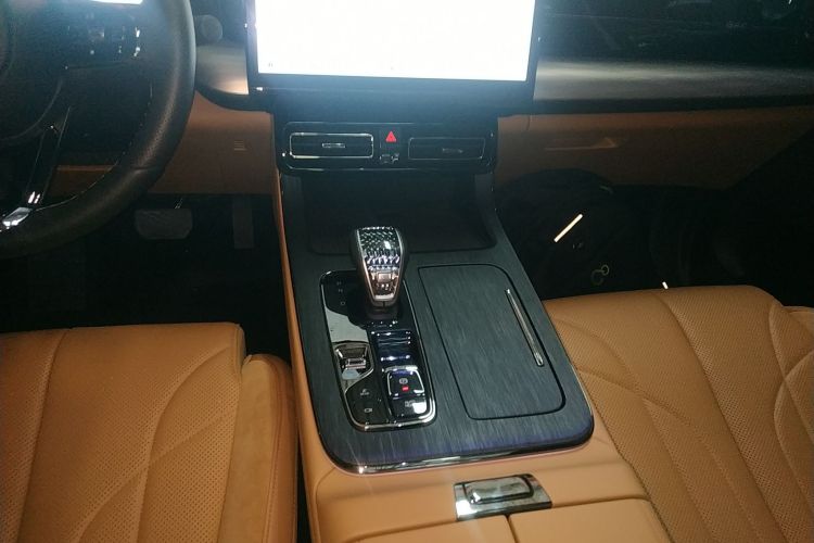 GAC Trumpchi ES9 2023 #18 GAC Trumpchi ES9 2023 car image #18