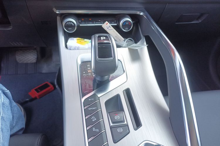 GEELY Coolray 2019 #18 GEELY Coolray 2019 car image #18
