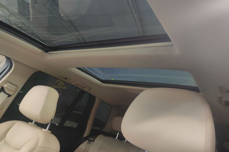 Mercedes-Benz GLK Class 2015 immagine di auto #18