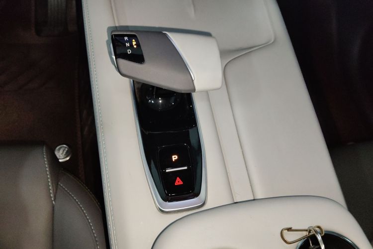 Changan UNI-Z PHEV 2025 #18 Changan UNI-Z PHEV 2025 immagine di auto #18