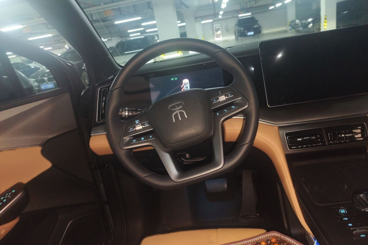 BYD SongL DM-i 2025 #18 BYD SongL DM-i 2025 car image #18