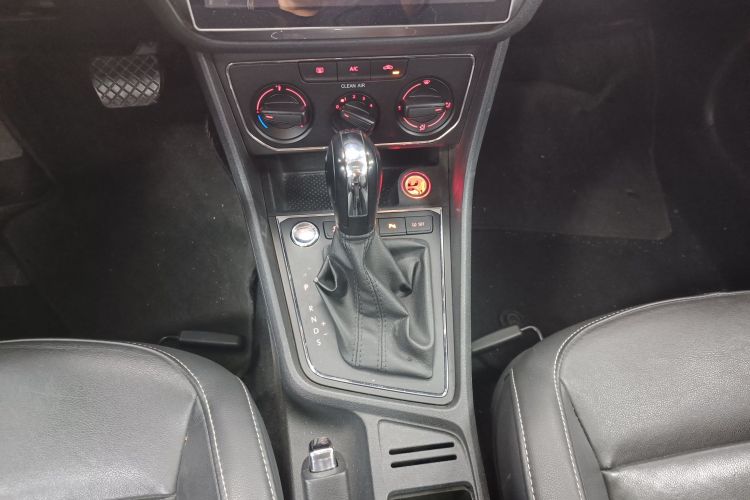 Volkswagen Lavida 2018 #18 Volkswagen Lavida 2018 car image #18