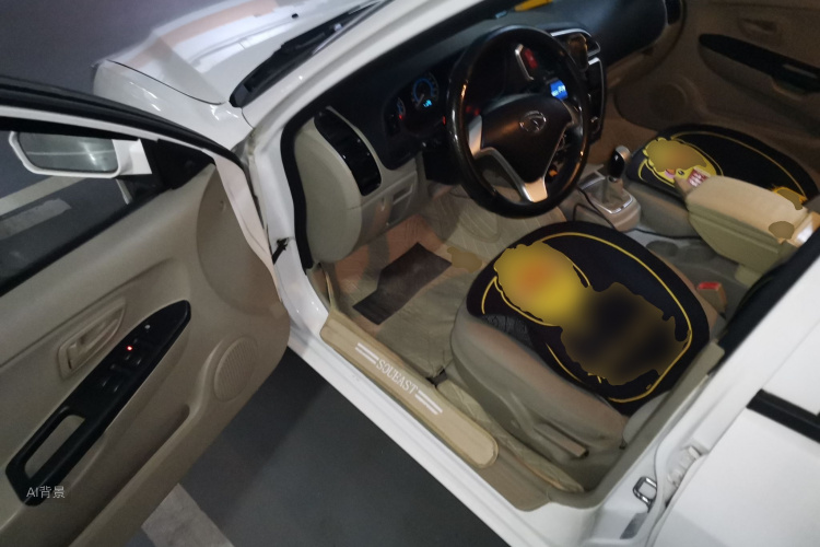 Soueast V3 Lingyue 2017 car image #18