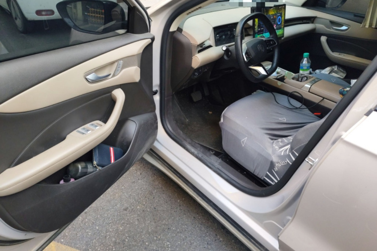 MG ES5 2024 #18 MG ES5 2024 car image #18