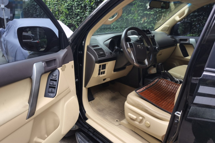 Toyota Prado (Imported) 2015 #18 Toyota Prado (Imported) 2015 car image #18