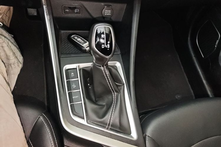 Vision X3 2019 car image #18