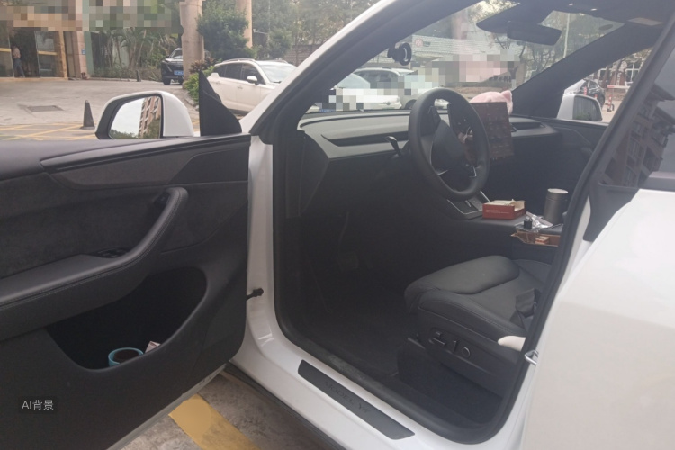 特斯拉 Model Y L 2025 汽车图片 #18