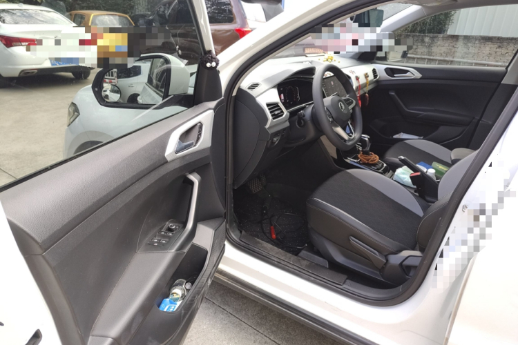 Tacqua 2021 car image #18