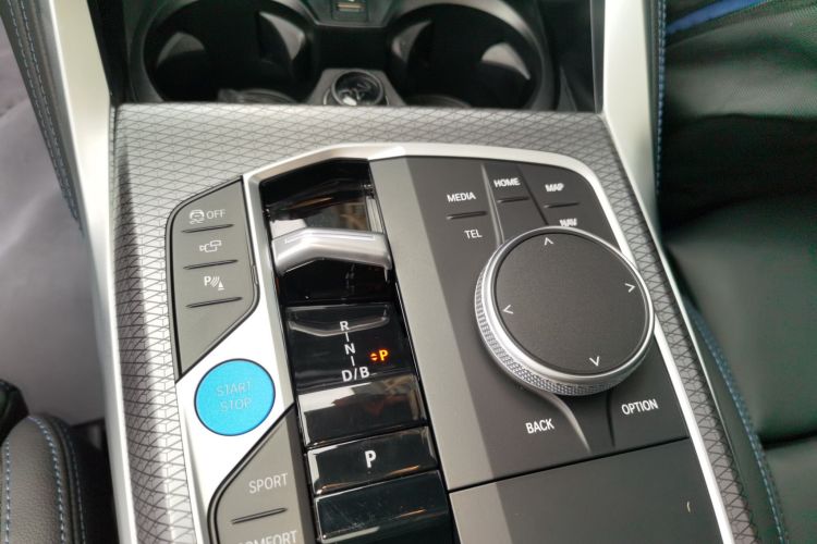 BMW i4 2025 #18 BMW i4 2025 image de voiture #18