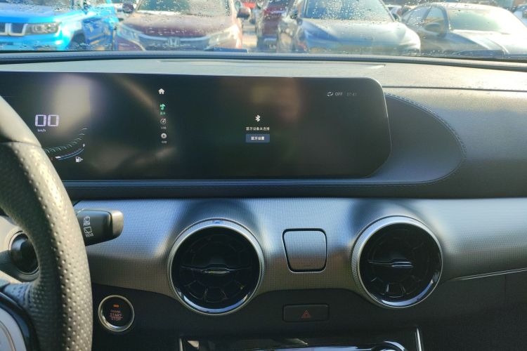 Forthing T5 EVO 2023 car image #18
