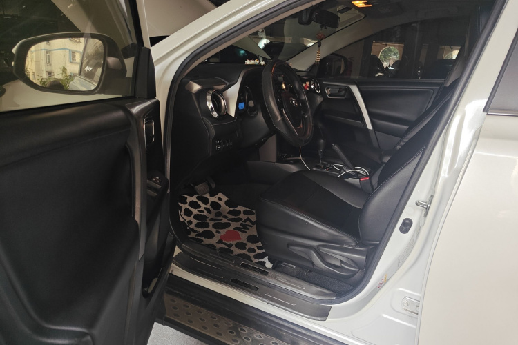 Toyota RAV4 2016 #18 Toyota RAV4 2016 car image #18