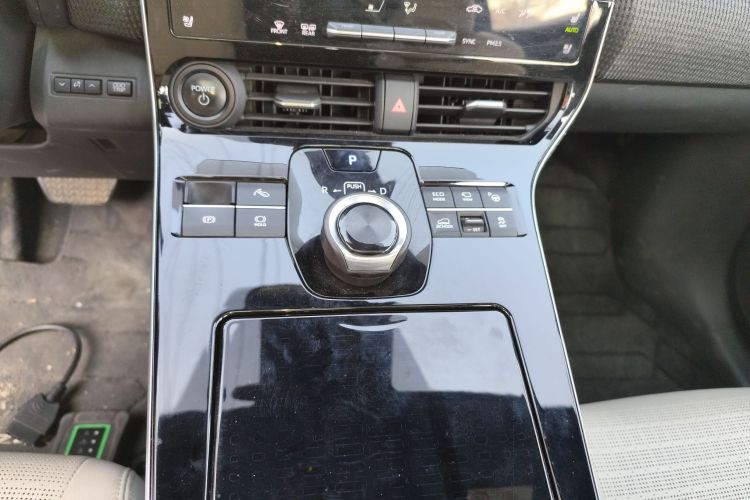 Toyota bZ4X 2022 immagine di auto #18