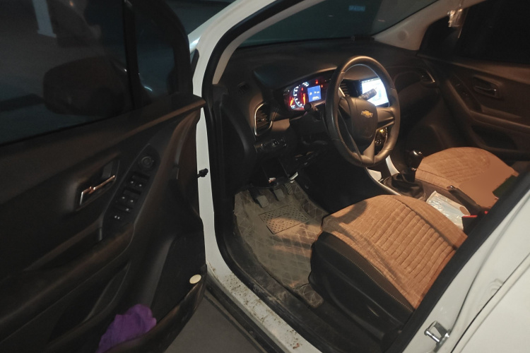 Chevrolet Tracker 2018 car image #18