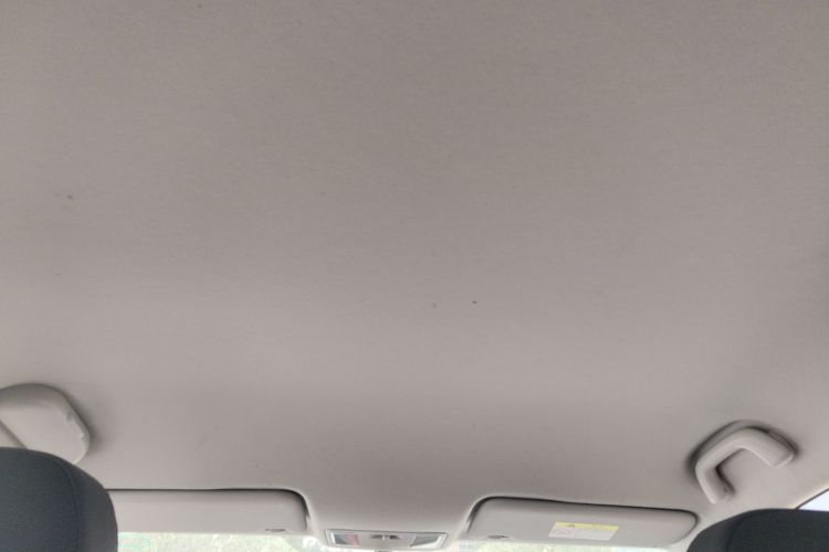 Changan CS15 2017 изображение автомобиля #18