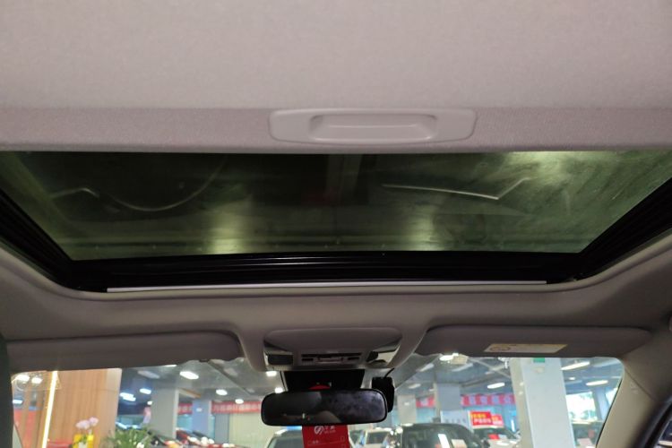 Toyota RAV4 2022 car image #18
