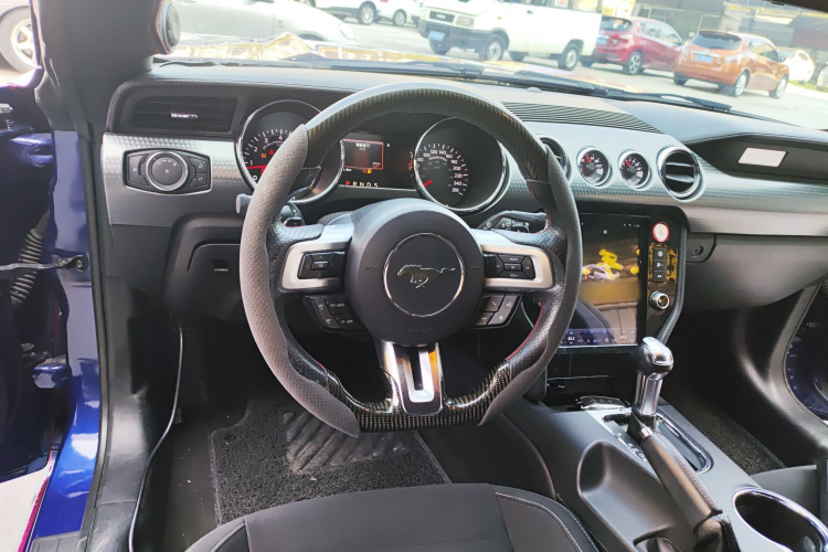 Ford 2015 car image #18