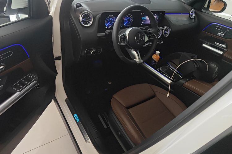 Mercedes-Benz EQA Class 2025 #18 Mercedes-Benz EQA Class 2025 immagine di auto #18