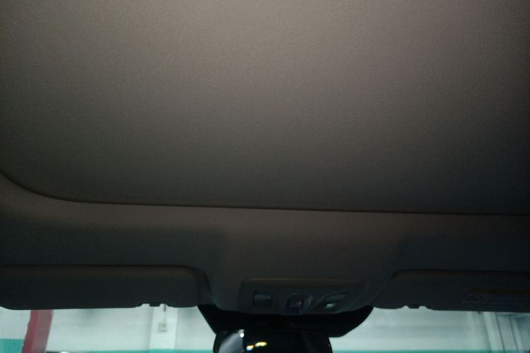 Changan UNI-K iDD 2022 car image #18