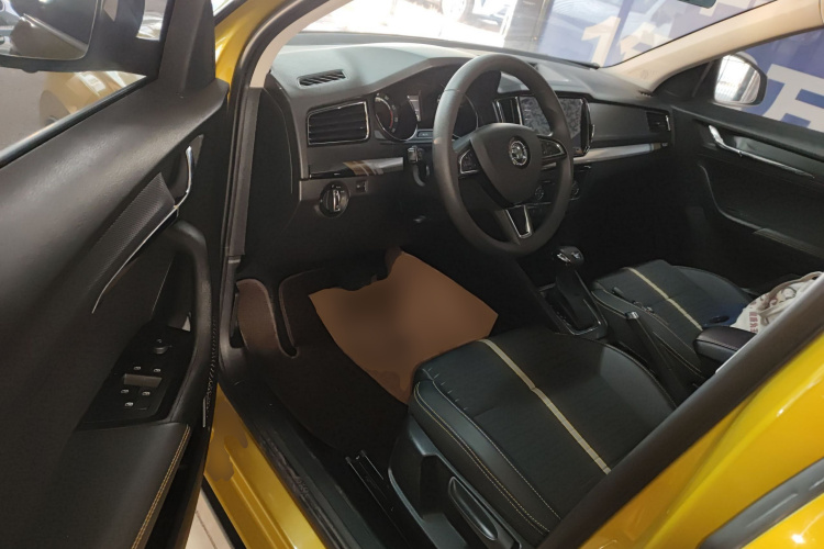 Skoda Kamiq 2019 car image #18