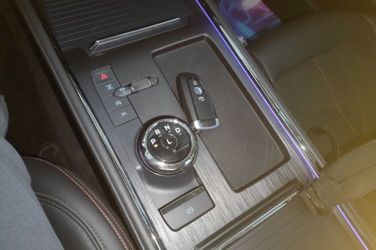 Ford Mondeo 2022 car image #18