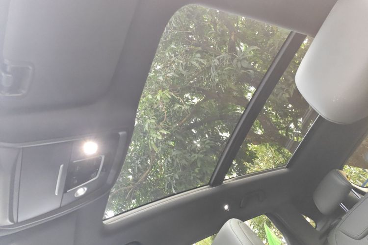 BYD SongL DM-i 2025 car image #18
