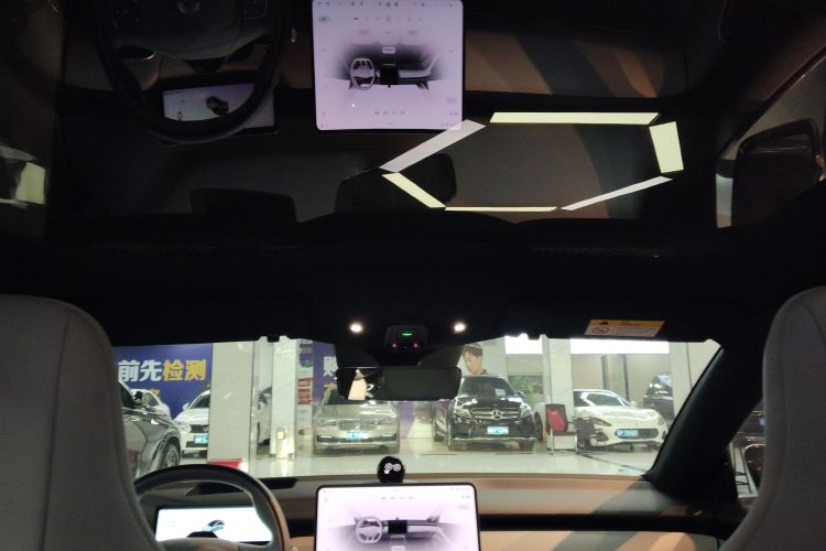 NIO ET5 2025 #18 NIO ET5 2025 car image #18