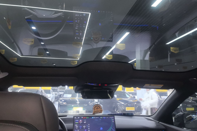 Deepal L07 2024 image de voiture #18