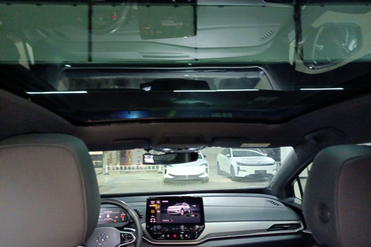 Volkswagen ID.4 Crozz 2022 immagine di auto #18