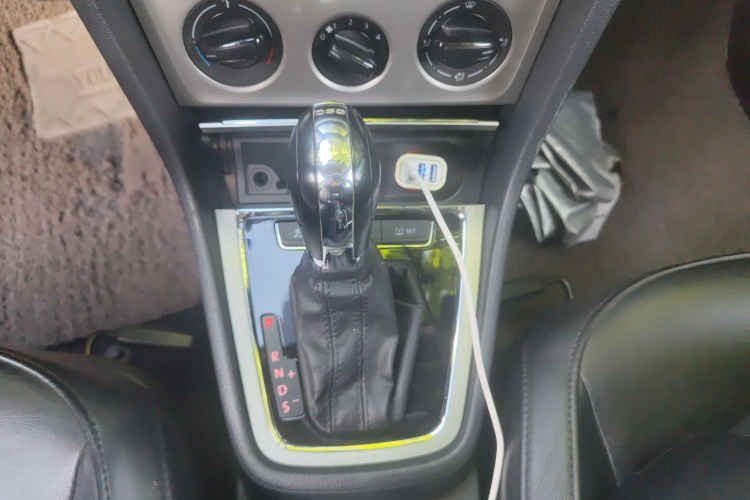 Volkswagen Lavida 2013 immagine di auto #18