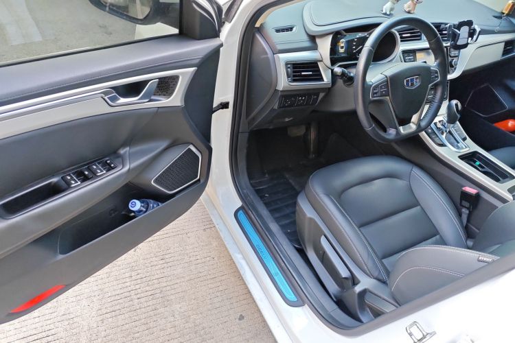 Emgrand GL 2017 #18 Emgrand GL 2017 car image #18