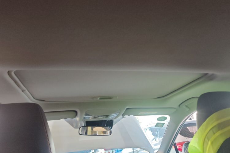 Toyota RAV4 2020 car image #18