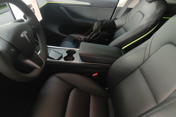 Tesla Model Y 2023 #18 Tesla Model Y 2023 car image #18