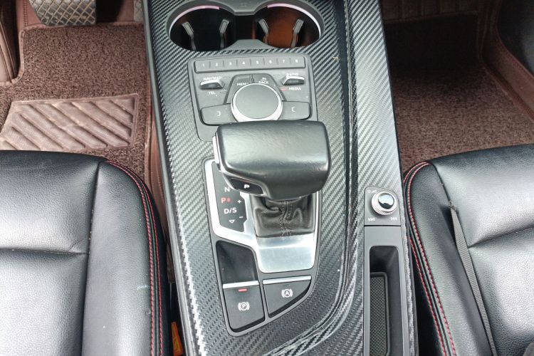 奥迪 奥迪A4L 2018 汽车图片 #18