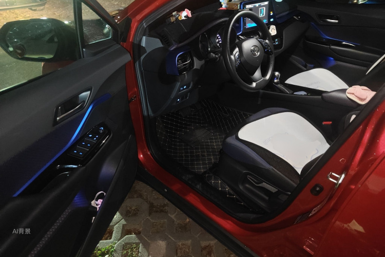 Toyota C-HR 2019 #18 Toyota C-HR 2019 car image #18