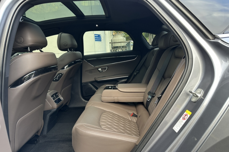 BYD Han 2021 car image #18