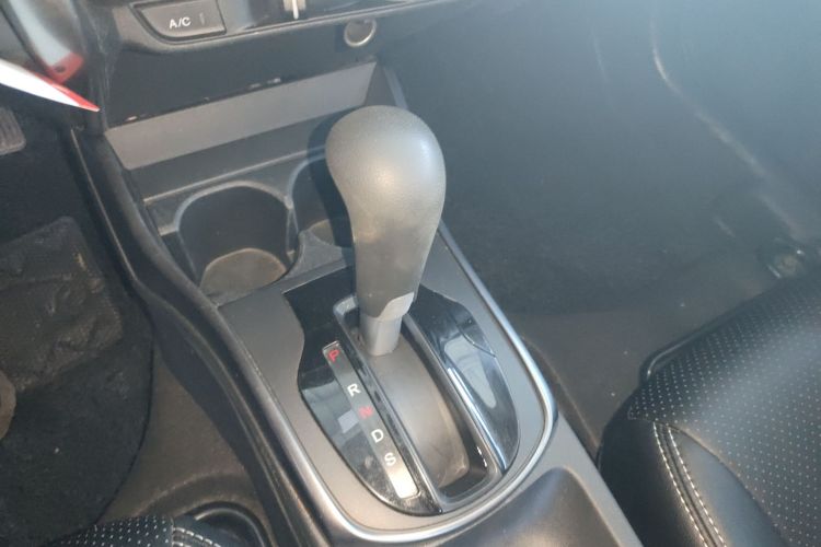 Honda Gienia 2019 car image #18