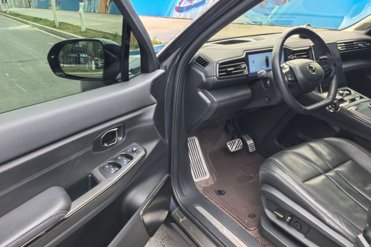 NIO ES8 2021 car image #18