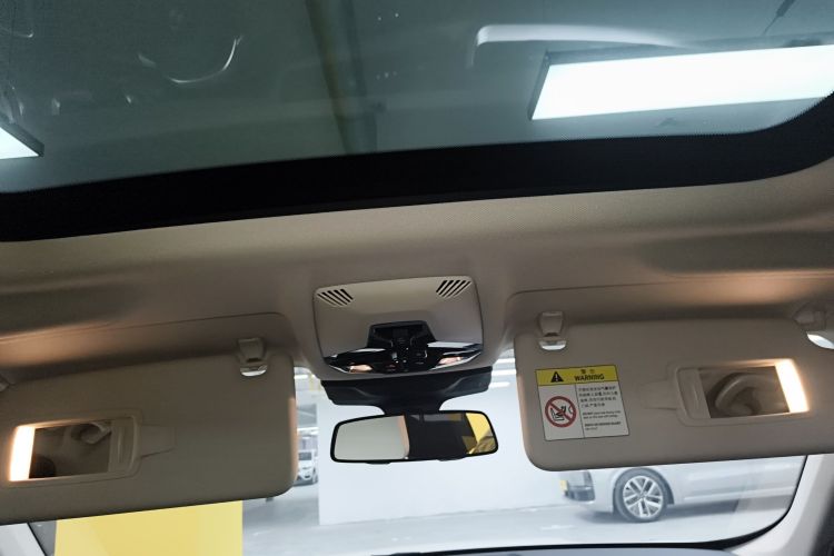 BMW iX1 2025 #18 BMW iX1 2025 car image #18