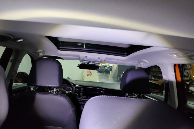 T-Roc 2020 car image #18