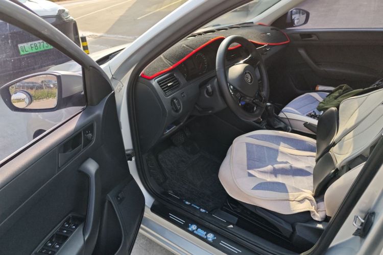 Santana 2021 car image #18