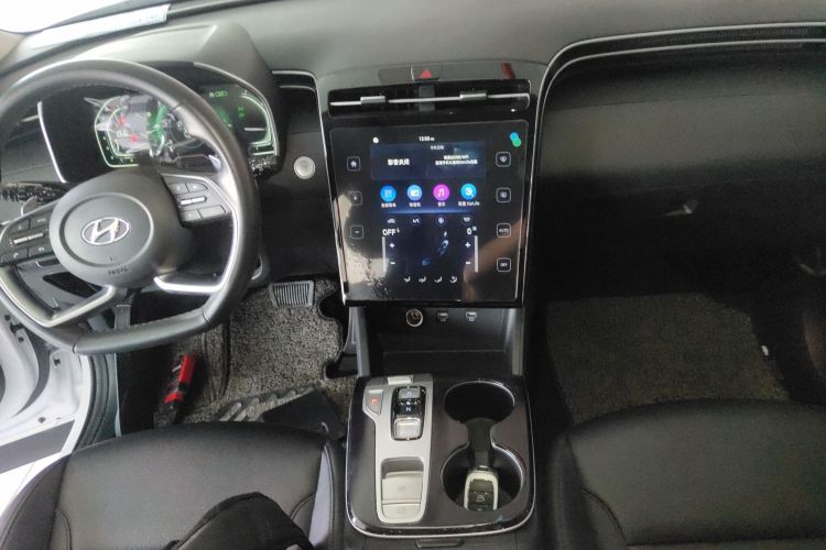 Hyundai Tucson 2021 car image #18