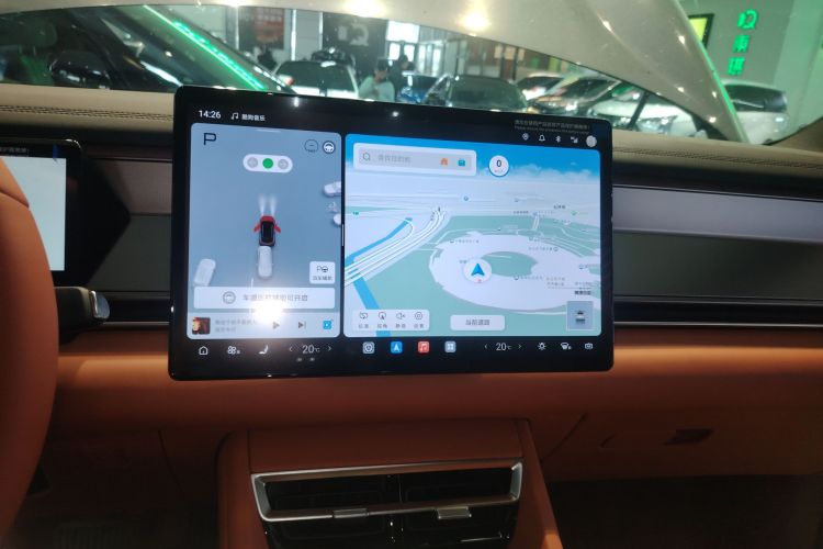 BYD Tang L 2025 صورة سيارة #18