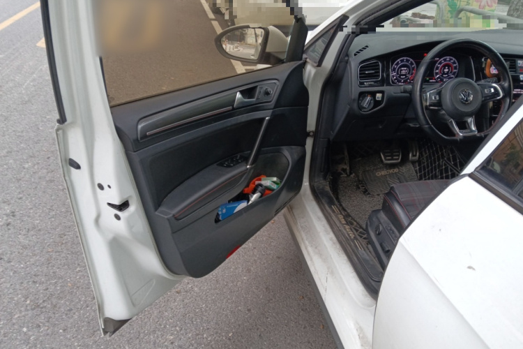 Volkswagen GolfGTI 2017 #18 Volkswagen GolfGTI 2017 car image #18