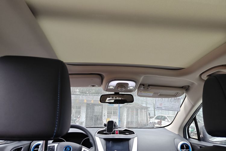 BYD Yuan New Energy 2019 car image #18