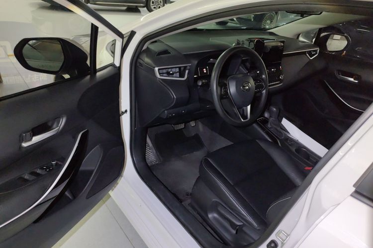 Toyota Corolla 2023 car image #18