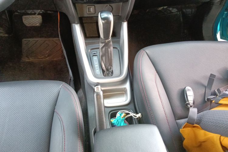 Suzuki Vitara 2016 image de voiture #18