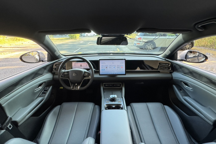 BYD Qin L 2024 car image #18