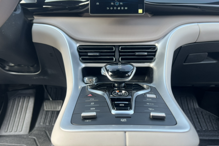 BYD Song Pro New Energy 2024 car image #18