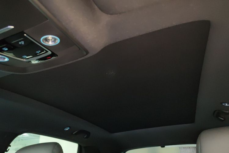 BYD SongL DM-i 2025 car image #18